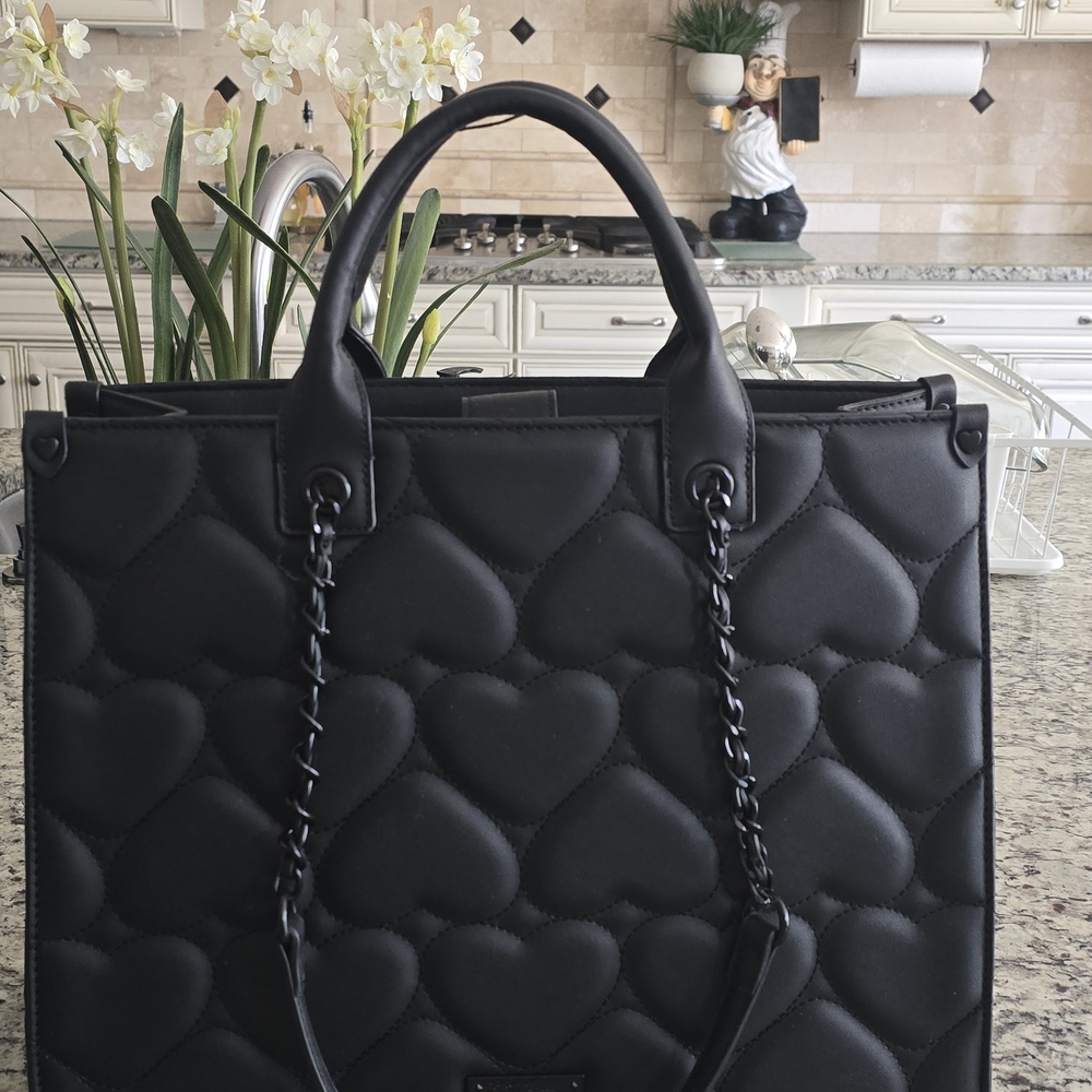 Elegant Betsey Johnson Black Heart-Quilted Tote/Laptop Bag
